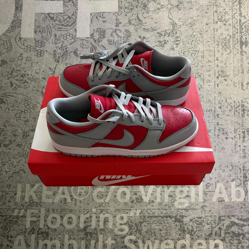 Nike Dunk Low QS Mens 9.5 UNLV Varsity Red Silver White FQ6965-600 NIB NEW